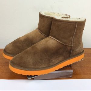 UGG Australia Mini Classic Boot Mens Size 12 Brown